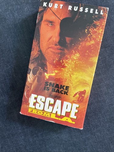 Action packed movies. 5 VHS movies. - Picture 10 of 11
