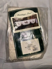 NOS Heritage Lace Alpine Classic Mantle Scarf Night Before Christmas 19 x 90 In