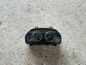 BMW 5er F10 F11 Tacho Kombiinstrument Diesel HUD 9227613