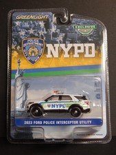 2023 Ford Interceptor NYPD White Blue Green Greenlight Hot Pursuit 1/64 MIP 2023