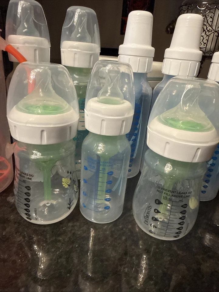 Dr Browns Bottles and Dr Browns Formula Mixing Pitcher  - Image 3 of 4