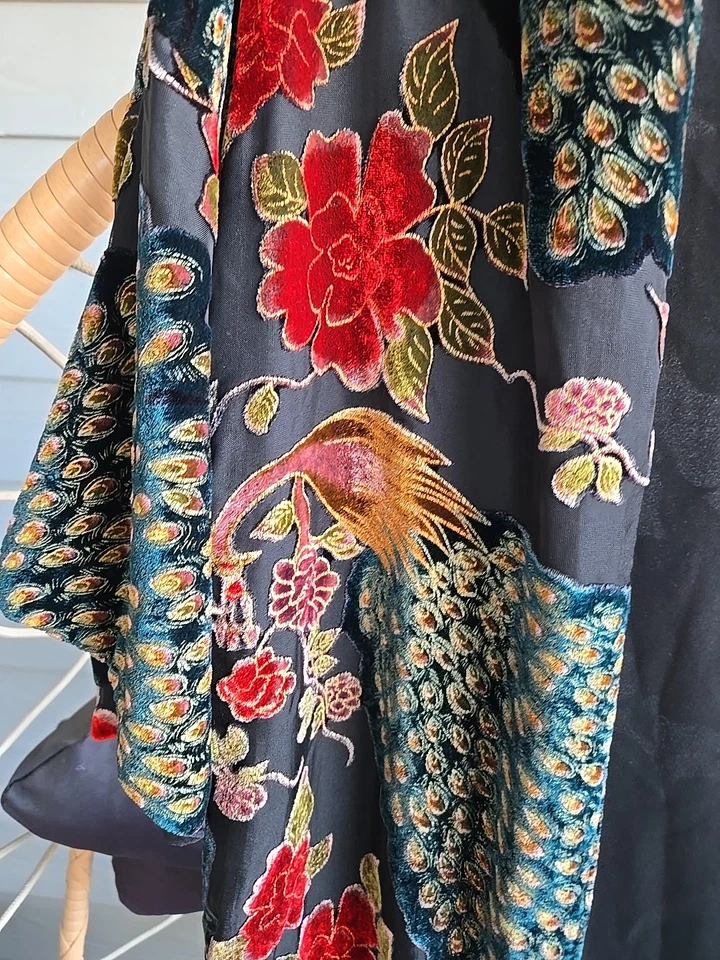 Kimono floral con flecos de pavo real Xhilaration para mujer talla Xs/s Foto 2 de 4