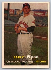 1957 Topps Early Wynn #40 Cleveland Indians