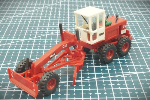 Vehículo de obra 1:87 HO Kibri 11651, O&K Grader, construido, reforzado | Zustand: Gebraucht