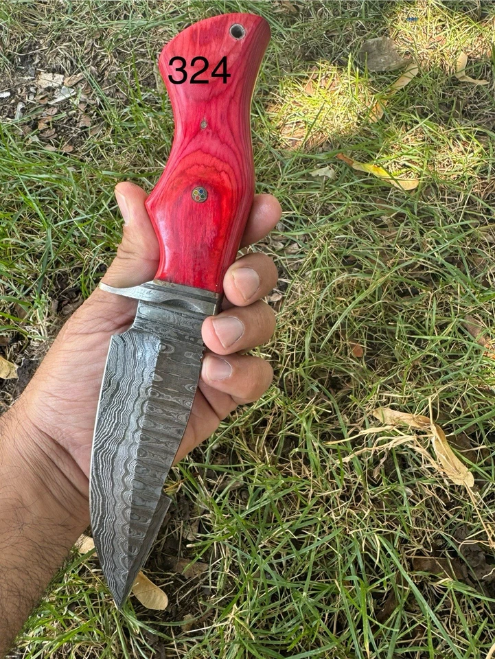 Cuchillo de caza de acero Damasco hecho a mano personalizado con fecha 324 Foto 3 de 4