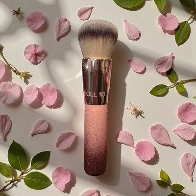 Doll 10 Limited Edition Glitter Skin Buffing Foundation Brush SEALED $38 MSRP