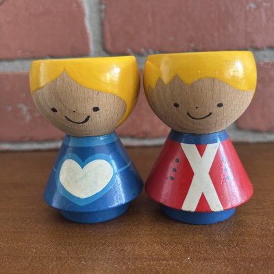 2 Helen & Mogens Lyholmer klitsch Mid-Century Egg Cups Denmark Guard & Girl