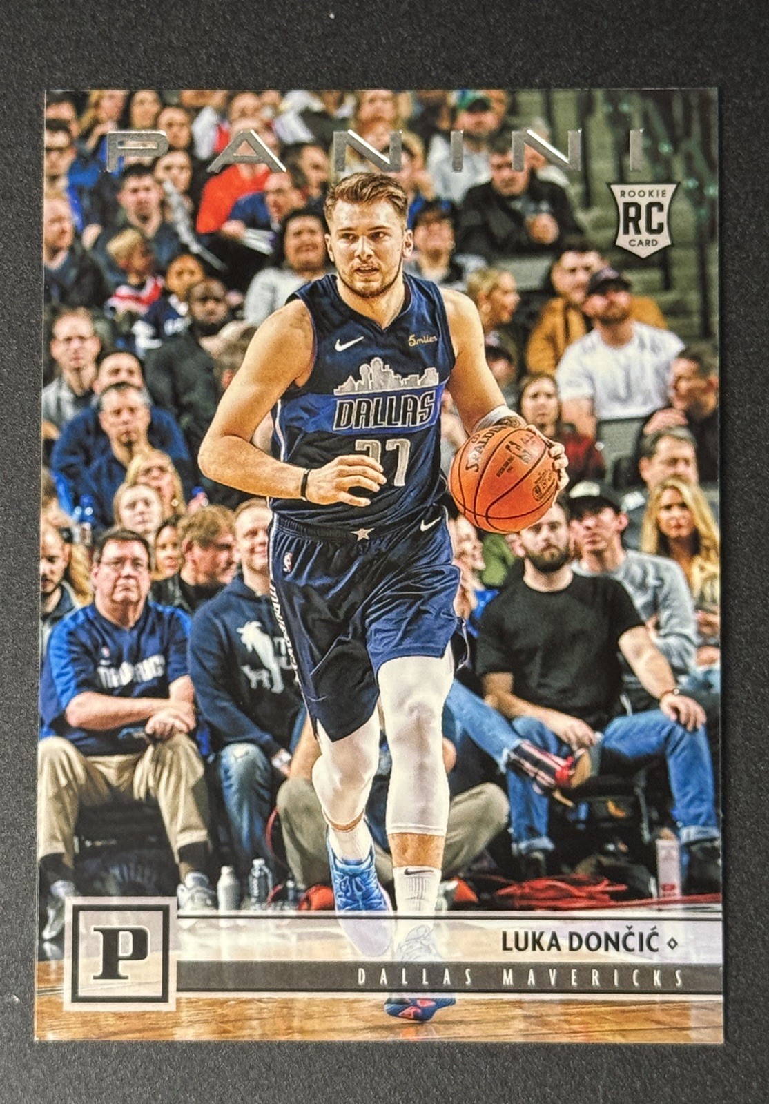2018-19 Panini Chronicles #111 Luka Doncic Rookie Dallas Mavericks RC Lakers