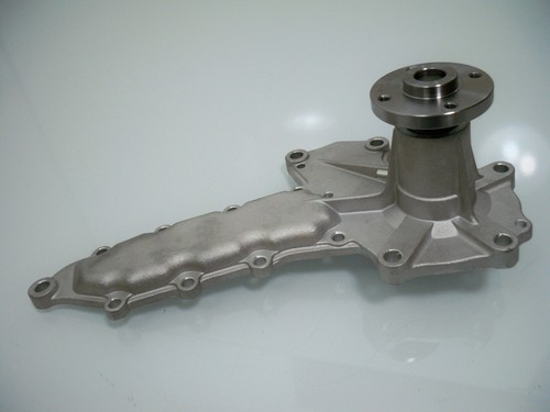 Pompa acqua adatta per Bobcat D1102 D1302 D1402 D1402i D1403 D1703 F2803 - Foto 3 di 5