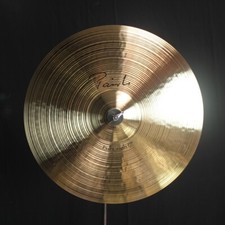 Paiste 17" Signature Full Crash - 1270g video demo 