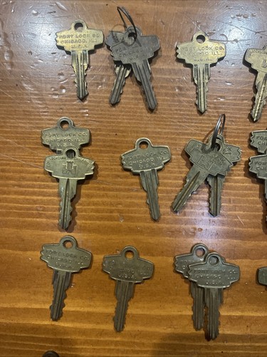 ๐บ๐ธ(32) Chiave vintage in ottone Fort Lock Co. # 750 molti numeri diversi - Foto 8 di 11