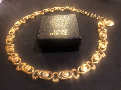 Gianni Versace Vintage Rare Gold Plated Medusa Medallion Statement Belt/Necklace Vintage Versace Gold Medusa Medallion Adjustable Chain Belt  main image 4