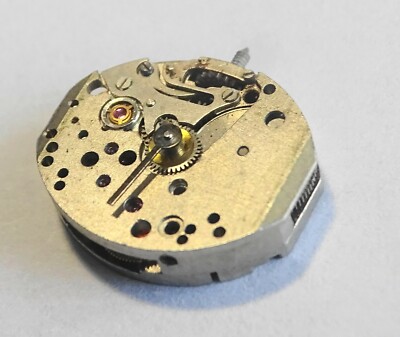 VINTAGE MOUVEMENT DE MONTRE MECANIQUE pour piEces ou restauration