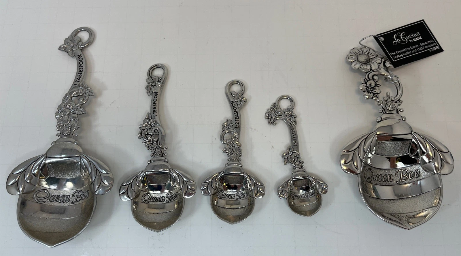 4 Ganz Queen Bee Measuring Spoons And 1 Queen Bee Scoop New