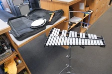 INNOVATIVE PERCUSSION BELL KIT XYLOPHONE W/ STAND AND PRACTICE PAD