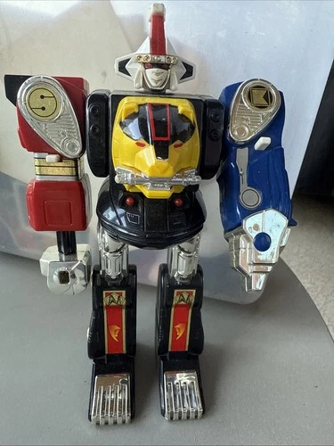 Power Rangers MEGAFALCON Megazord Figure 1995 Bandai Vintage