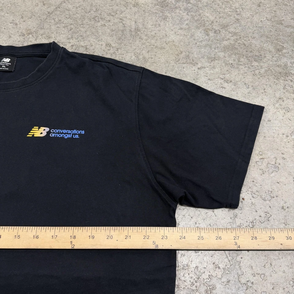 Camisa New Balance Para Hombres XL Negra Conversaciones Amongst Us Camiseta Gráfica Cuello Redondo Foto 4 de 4