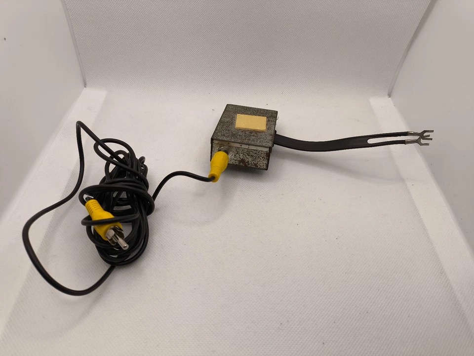 Vintage TV/Game Switch Box – Computer/TV Selector (VHF Antenna Switch) - Image 2 of 3