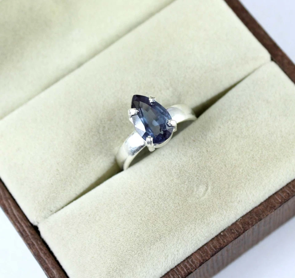 Anello con gemme di pera zaffiro che cambia colore naturale certificato... - Immagine 2 di 4