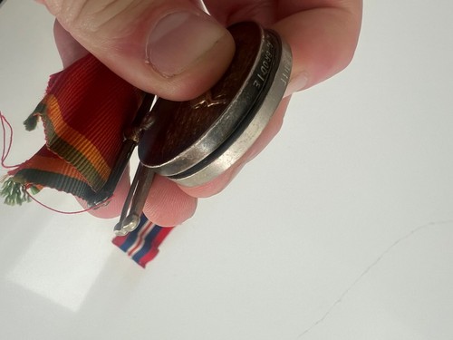 SET OF 4x WW2 MEDALS INC SOUTH AFRICA SERVICE - EACH ENGRAVED 222747 W.R BRODIE - Picture 9 of 9