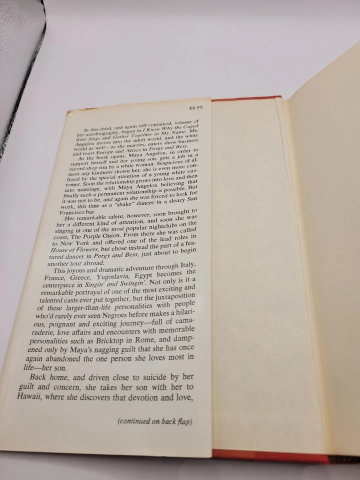 Maya Angelou SINGIN SWINGIN & GETTIN MERRY LIKE CHRISTMAS 1st/1st 1976 Hardcover Foto 2 de 4