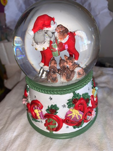 Breyer Cavalli 2022 Annuale Snowglobe Forest Friends - Foto 1 di 6