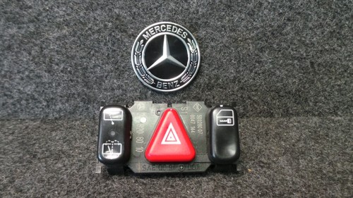 P29-14 * Mercedes-Benz W210 E-Klasse Warnblink Schalter Original - 2108200151