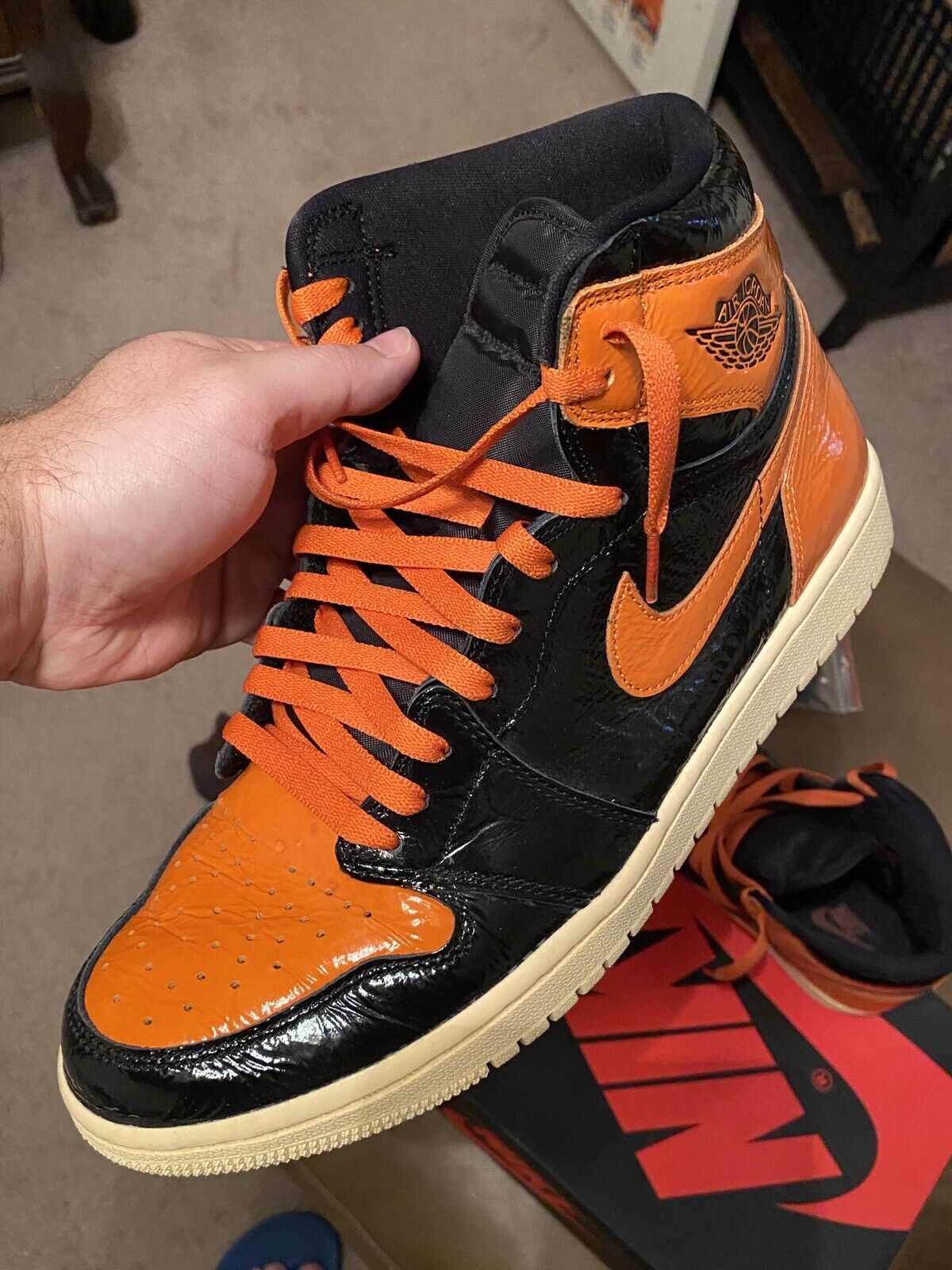 セール NIKE AJ1 Shattered - 通販 -