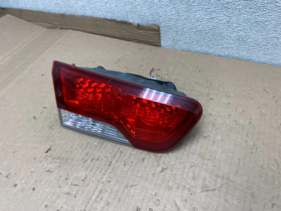 Luz trasera interior izquierda conductor izquierdo Kia Forte Koup 2010 a 2013 OEM U8346 DW Foto 2 de 4