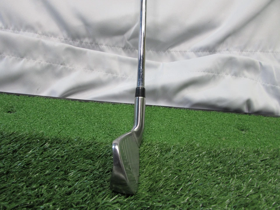 Club de Golf Adams Tight Lies 3 Hierro Acero Eje Rendimiento Lite Cavidad Trasera Foto 2 de 4