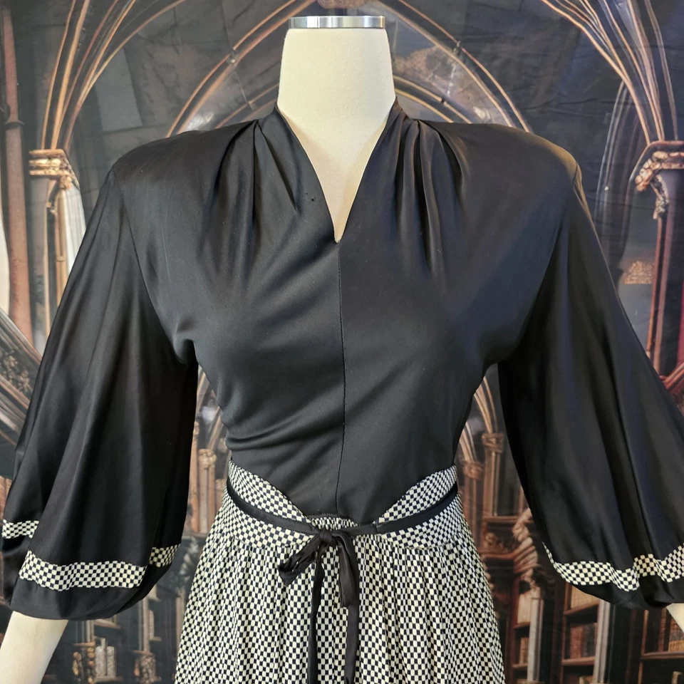 Vintage Antique 1930s Dress Balloon Sleeves Black White Checkered Midi Length - Image 3 of 4
