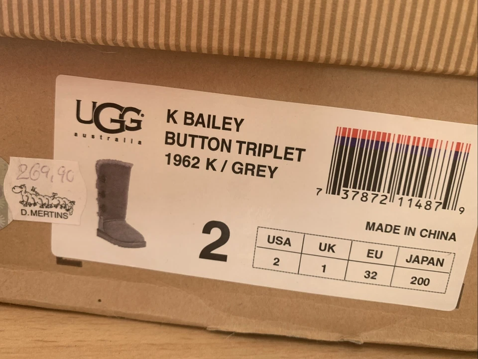 Boots Stiefel UGG Bailey Button Triplet Grau 32 Mit Originalkarton, NP 269,90 - Bild 4 von 4