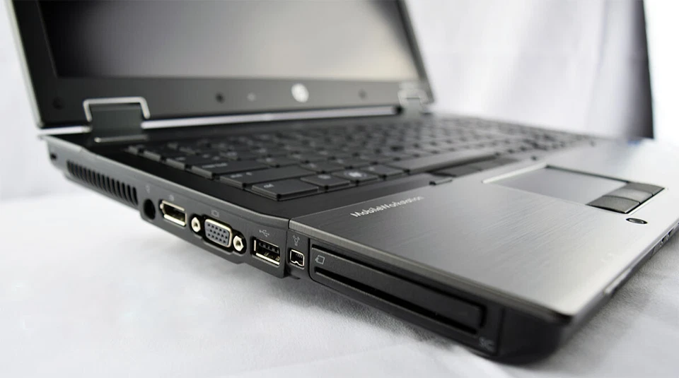 Workstation 17" HP 8740W i7-EXTREME FAST 3TB (2TB + 1TB) SSD 32GB NV-Quadro - Image 4 of 4