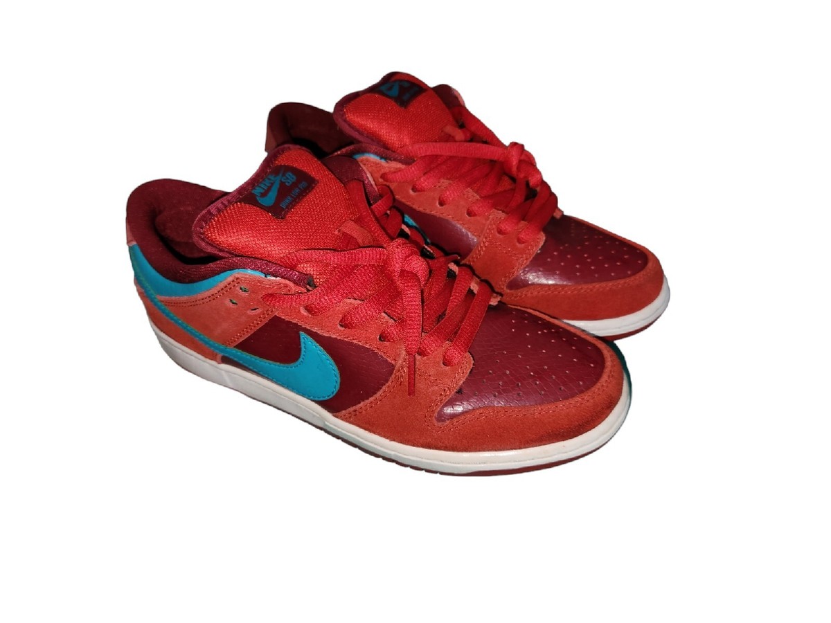Size 8.5 - Nike SB Dunk Low Pro Brickhouse Turbo Green 2013 Size 8.5 - Nike SB Dunk Low Pro Brickhouse Turbo Green 2013