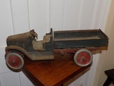 Vintage Buddy L Pressed Steel Dump Truck Chain Drive Tip Bed