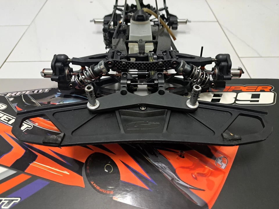 Serpent 989 - Imagen 4 de 4