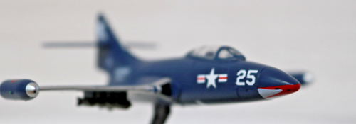 Marine F9F Panther Korea 1947 Fighter 1:100 PS5393-2 Daron Same Day Shipping - Picture 4 of 13