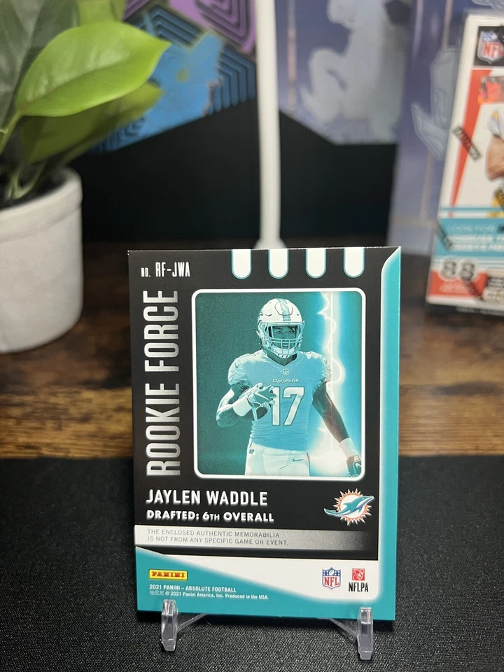 2021 Panini Absolute Football ROOKIE FORCE PATCH Jaylen Waddle Rookie RC #RF-JWA - Image 2 of 3