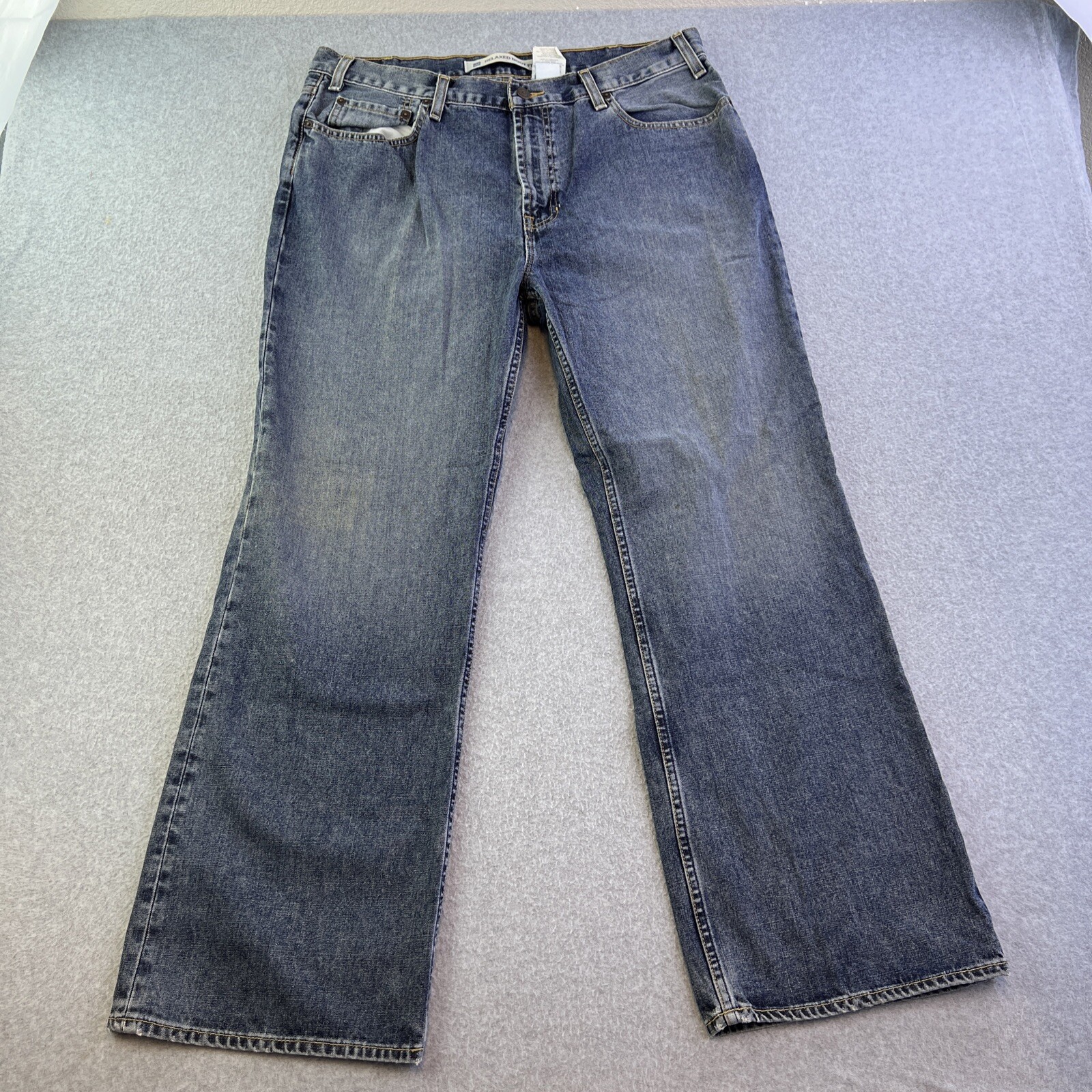 Gap Jeans Mens 36X30 Relaxed Bootcut Fit Blue Denim Pants Casual Adult