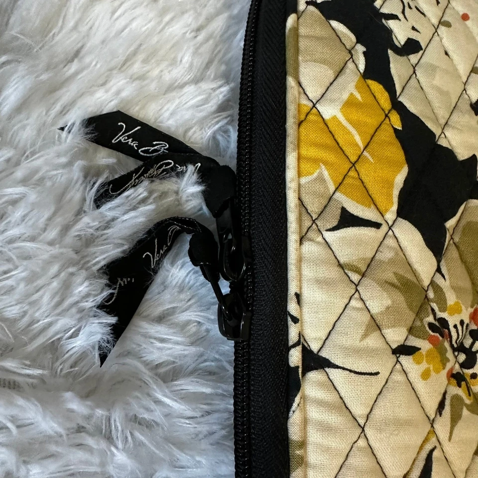 Vera Bradley Dogwood Laptop Tablet Funda Floral Acolchada Cierre de Cremallera Foto 2 de 4