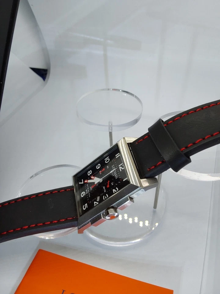 Cronógrafo de titanio para hombre cuadrado cuarzo Stealth por Locman Italia modelo 242BK2BK Foto 4 de 4