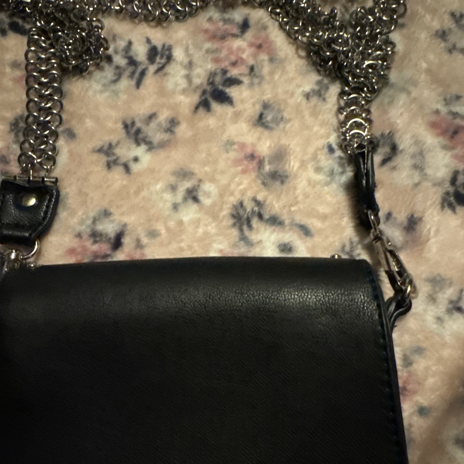 BCBGeneration Black Sequined Crossbody Bag Chain Strap 7x5