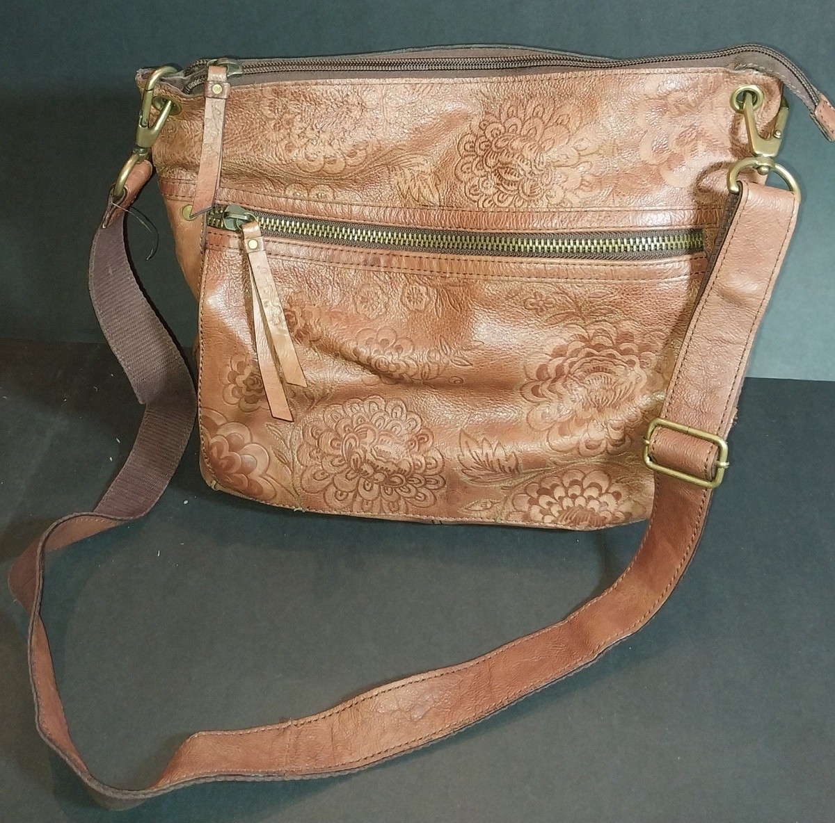 Fossil Sasha Rustic Brown Saddle/Crossbody Bag Floral Embossed