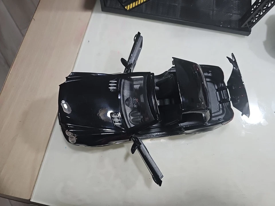 Motor Max Mercedes Benz SL500 (Hardtop Convertible) 1/18 - Immagine 2 di 4