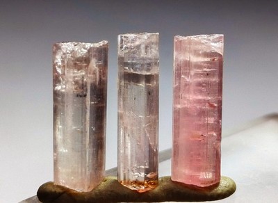 An Amazing Bi  Colour Terminated Tourmaline Crystal From Paprok Mine Afg