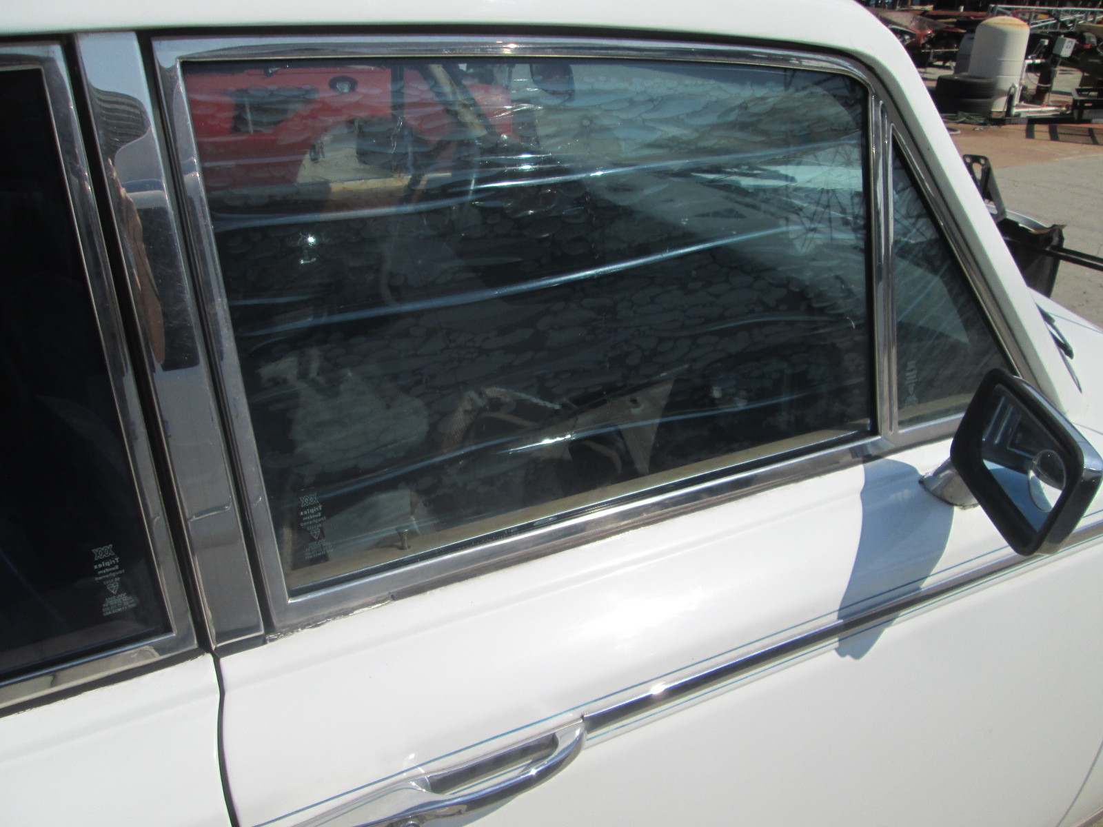 Rolls Royce Silver Shadow II 1980 - RH Front Door Shell 