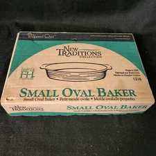 Pampered Chef New Traditions Family Heritage Stoneware Small Oval Baker #1316