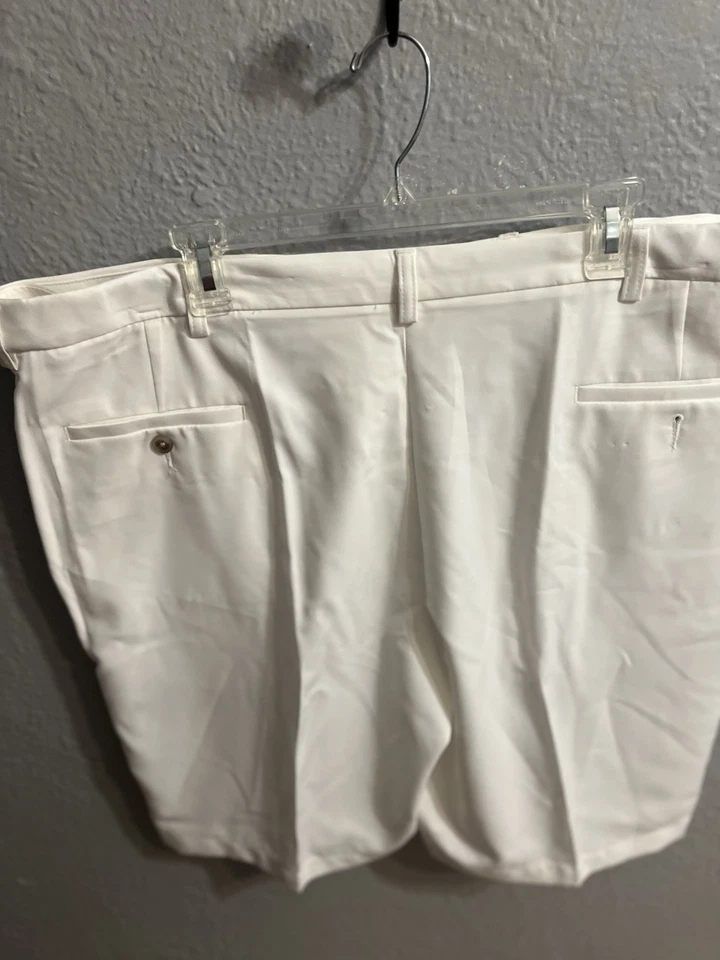 Pantalones Cortos Haggar Para Hombres Cool 18 Pro Cintura Expandible Blanco 44 Entrepierna 9 Pulgadas Foto 4 de 4