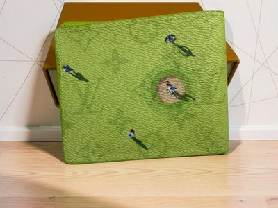 Louis Vuitton Baseball Men s  Wallet  Authentic w/ Box and dust bag (USA)