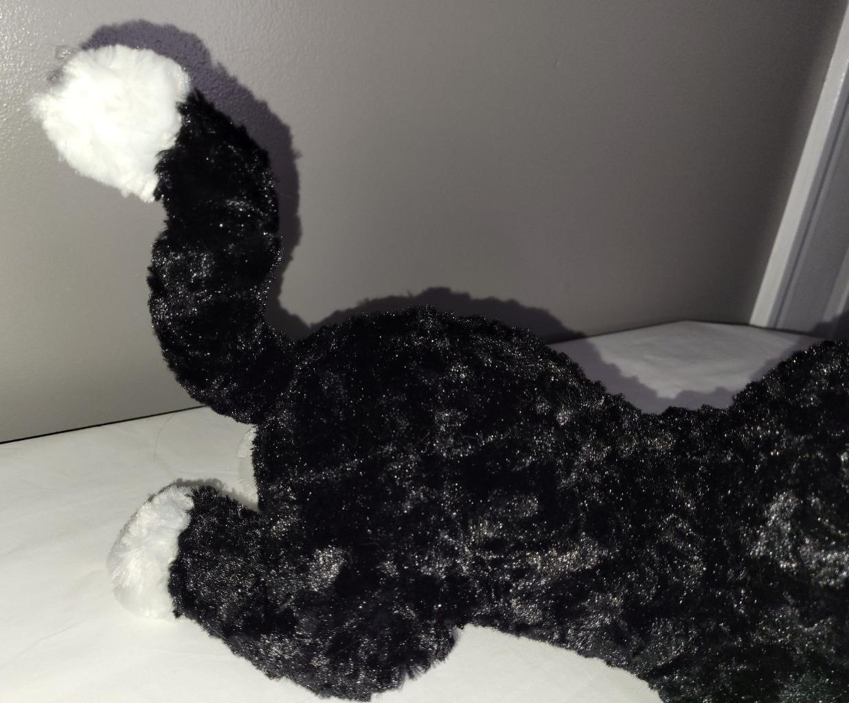 GUND Black & White Tuxedo Lying Down Cat SEBASTION 6050651 Hang Tag